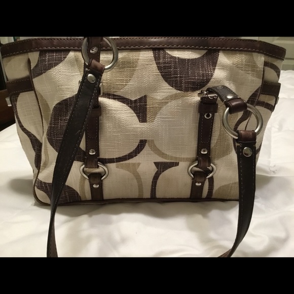 Coach Shoulder Bag - Picture 2 of 5